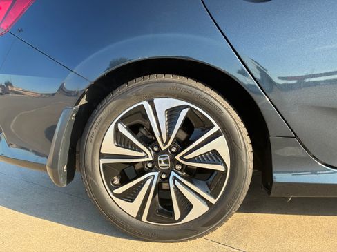 Used 2016 Honda Civic EX-L image 17