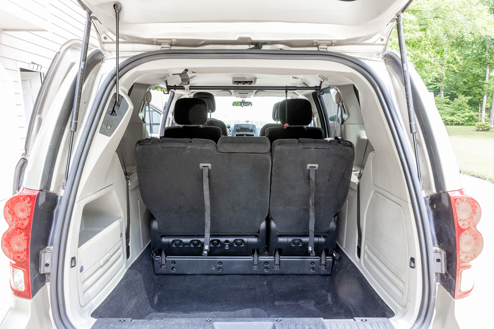 Used 2014 Dodge Grand Caravan SXT FWD image 9