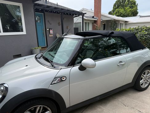 Used 2015 MINI Cooper S image 18