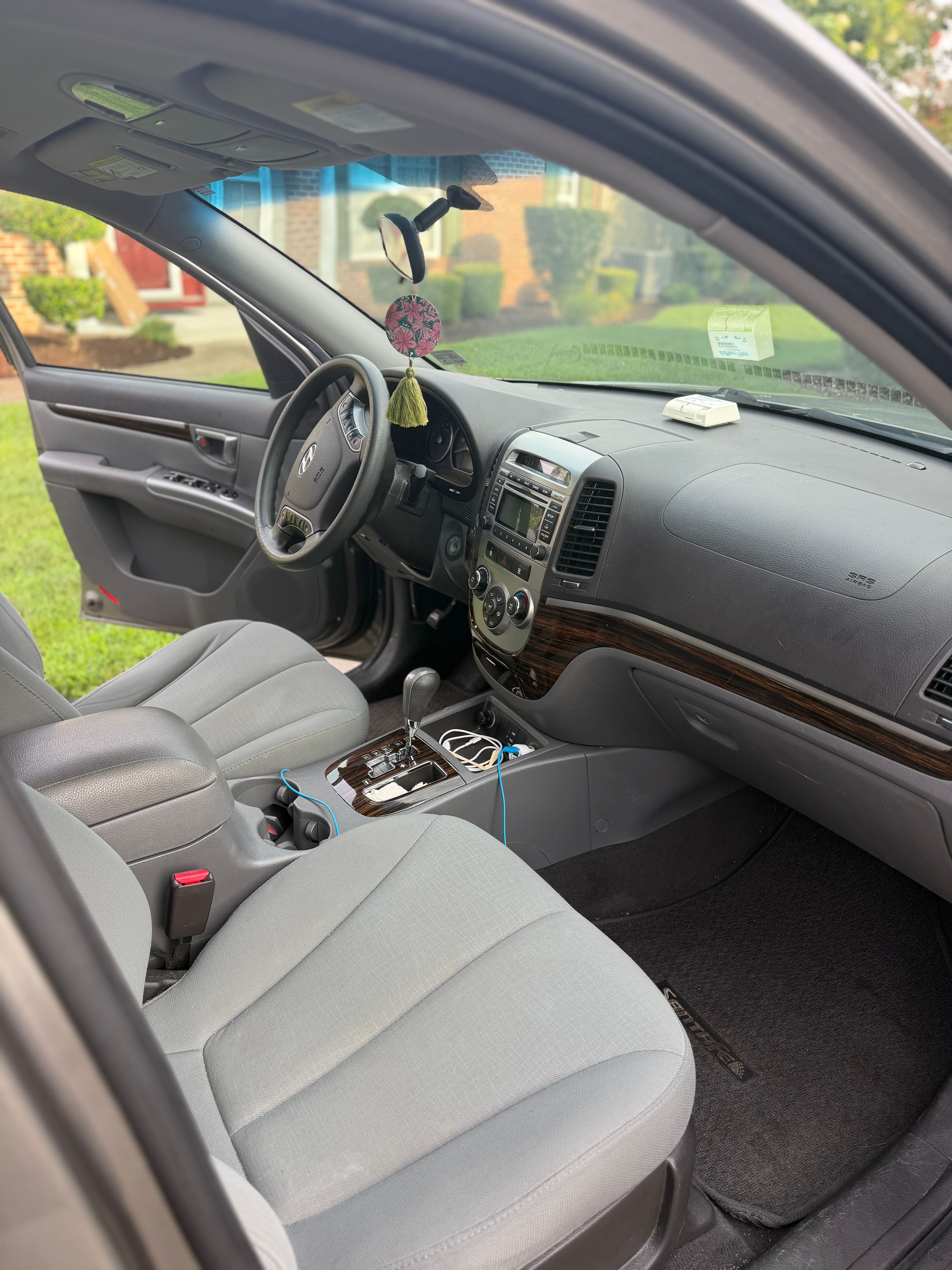 Used 2012 Hyundai Santa Fe GLS AWD/4WD image 8