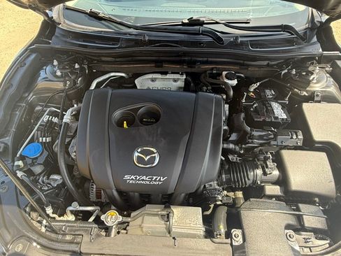 Used 2017 MAZDA MAZDA3 Grand Touring w/ Premium Equipment Package FWD image 13