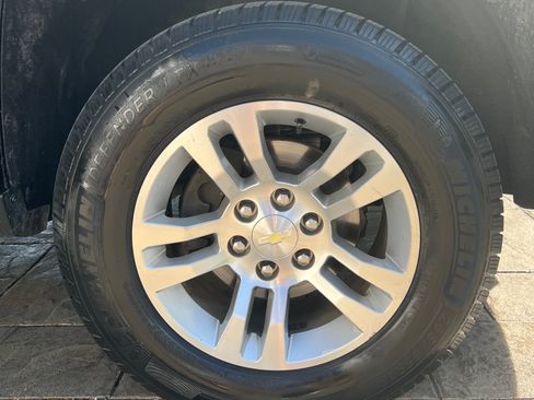 Used 2015 Chevrolet Silverado 1500 LTZ image 12