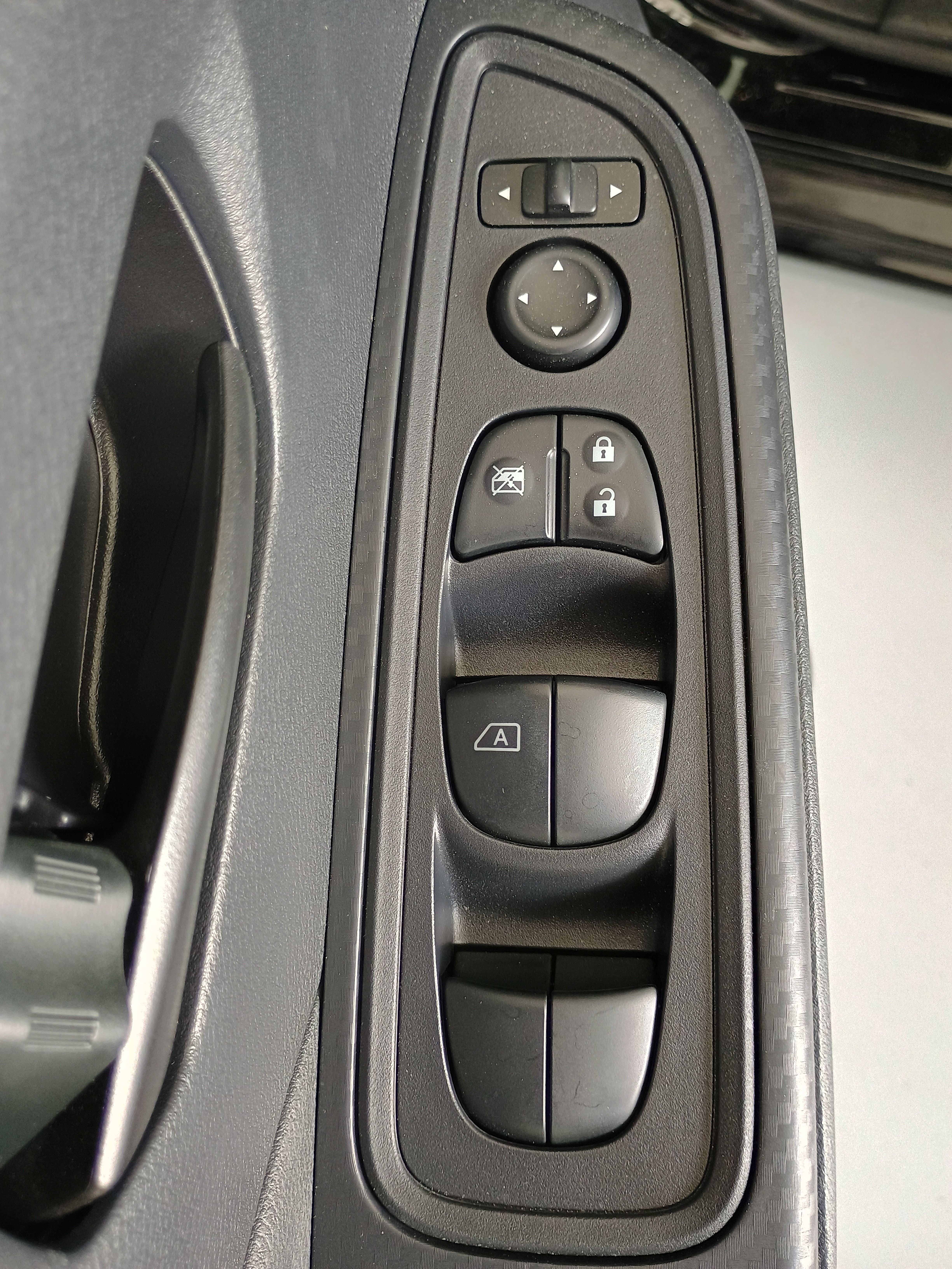 Used 2024 Nissan Versa S w/ Trunk Package FWD image 27