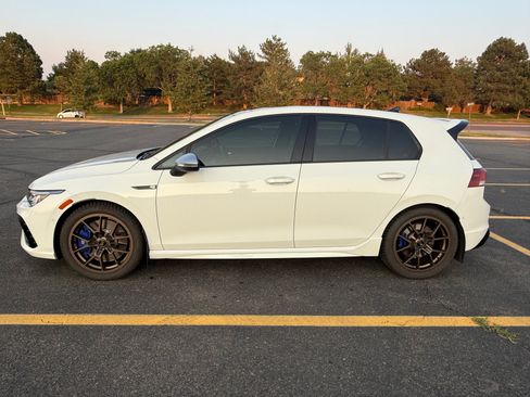 Used 2024 Volkswagen Golf R AWD/4WD image 1