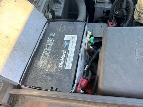 Used 2004 HUMMER H2 Luxury image 12