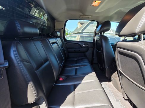 Used 2012 Chevrolet Silverado 2500 LTZ w/ LTZ Plus Package image 10