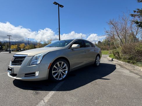 Used 2016 Cadillac XTS Luxury AWD/4WD image 4