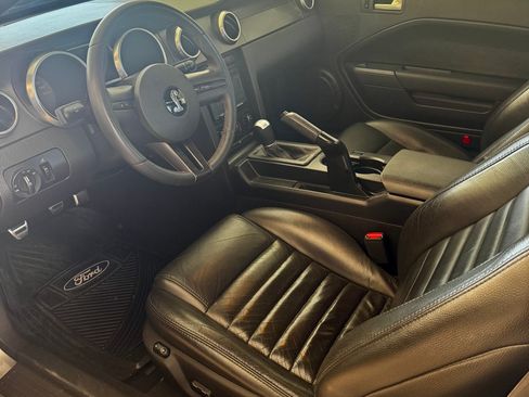 Used 2008 Ford Mustang Shelby GT500 image 2