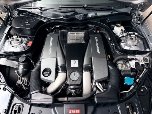 Used 2012 Mercedes-Benz CLS 63 AMG image 4