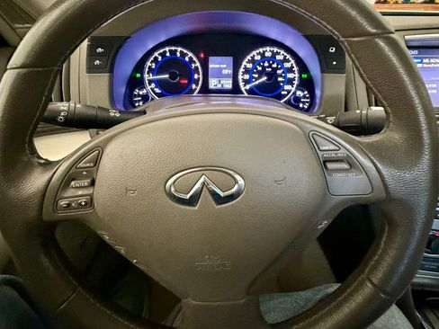 Used 2013 INFINITI G37 x Sedan w/ Premium Pkg image 11