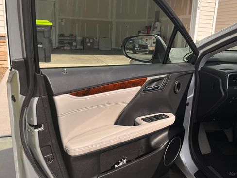 Used 2019 Lexus RX 350 AWD w/ Navigation Package image 17