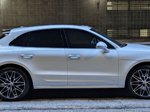 Used 2023 Porsche Macan S image 10