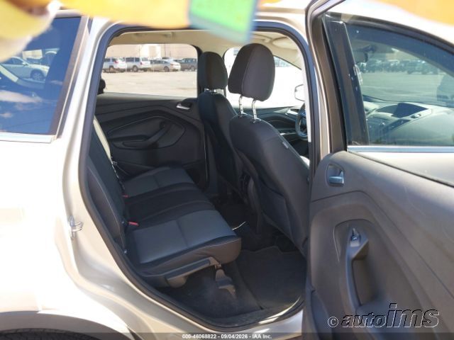 Used 2017 Ford Escape SE AWD/4WD image 10
