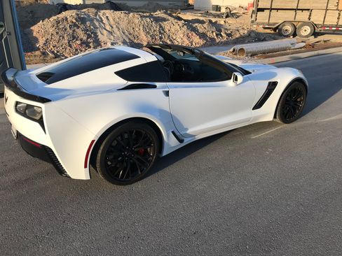 Used 2016 Chevrolet Corvette Z06 w/ 2LZ Preferred Equipment Group RWD image 6