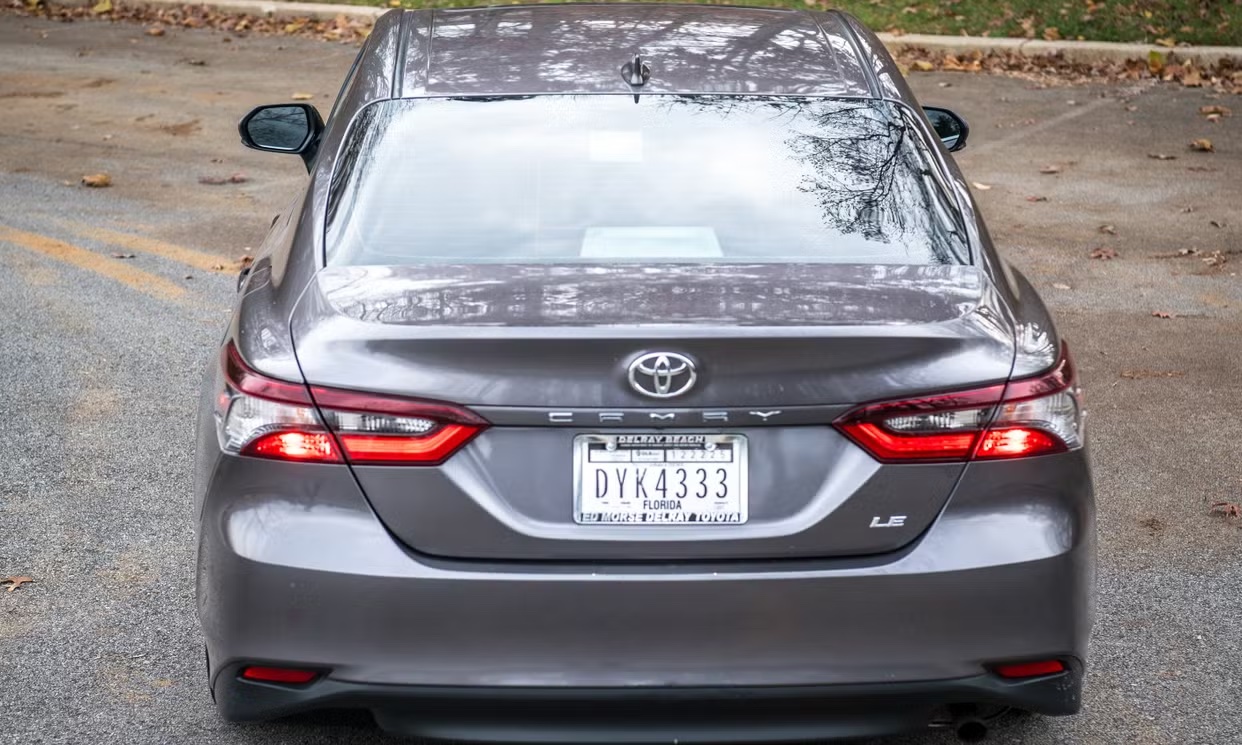 Used 2024 Toyota Camry LE w/ Convenience Package FWD image 21