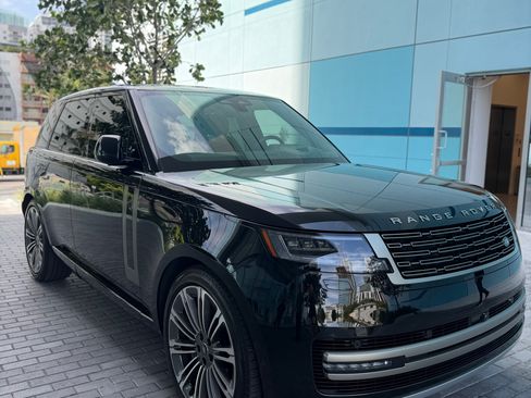 Used 2024 Land Rover Range Rover SE AWD/4WD image 27