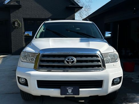 Used 2015 Toyota Sequoia Limited image 10