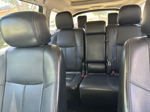 Used 2013 Nissan Pathfinder Platinum w/ Platinum Premium Pkg image 23