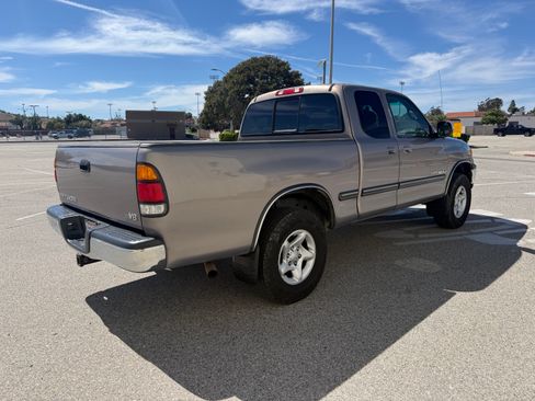 Used 2002 Toyota Tundra SR5 image 6