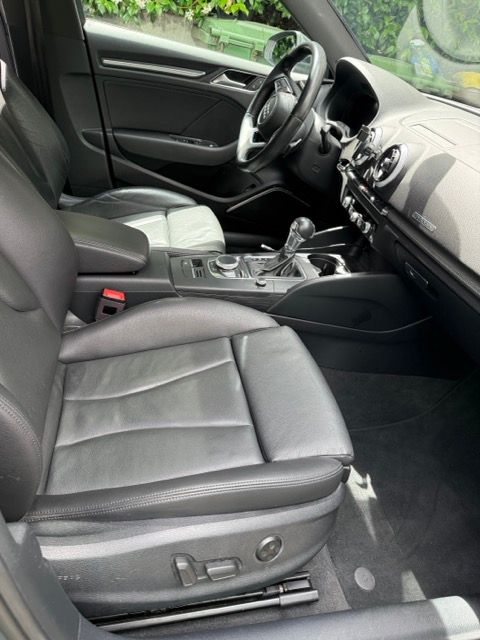 Used 2018 Audi A3 e-tron Premium Plus w/ Technology Package FWD image 8