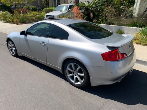 Used 2004 INFINITI G35 Coupe w/ Premium Pkg image 8