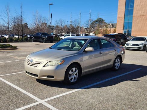 Used 2007 Toyota Camry CE image 1