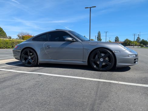 Used 2006 Porsche 911 Carrera image 2