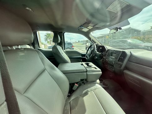 Used 2017 Ford F350 Lariat RWD image 6
