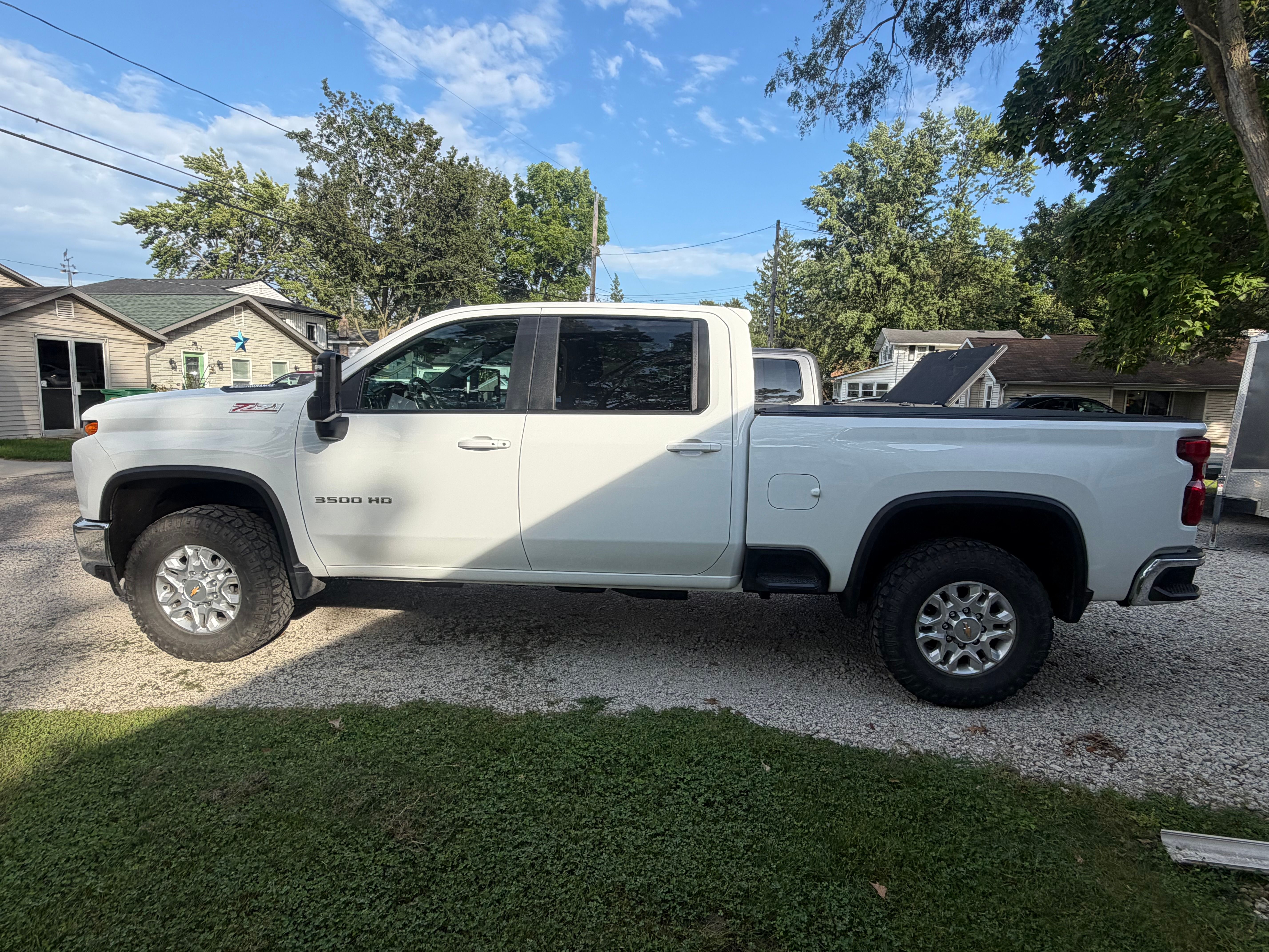 Used 2022 Chevrolet Silverado 3500 LT w/ Convenience Package AWD/4WD image 8