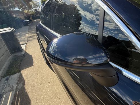 Used 2021 Porsche Cayenne Sport Utility 4D image 29