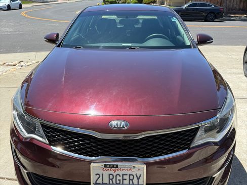 Used 2018 Kia Optima LX FWD image 1