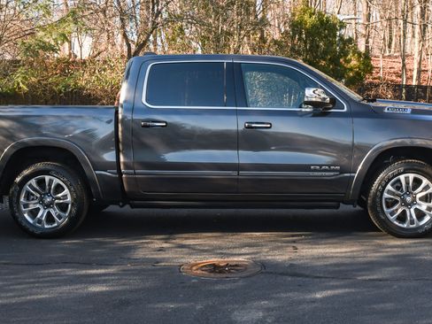 Used 2022 RAM 1500 Limited image 4