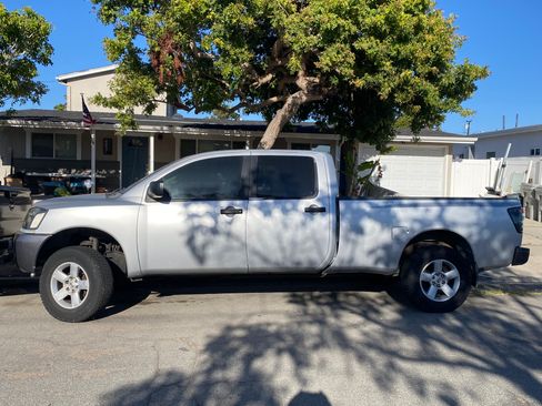 Used 2008 Nissan Titan XE w/ Preferred Pkg AWD/4WD image 10