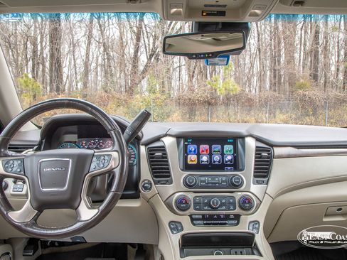 Used 2018 GMC Yukon XL Denali w/ Denali Ultimate Package image 22