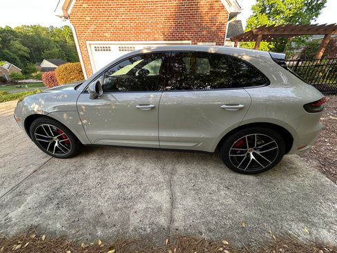 Used 2024 Porsche Macan S AWD/4WD image 8