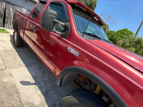 Used 2001 Ford F250 4x4 SuperCab Super Duty image 8