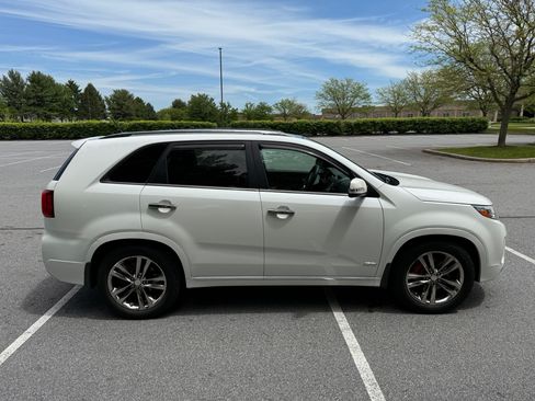 Used 2015 Kia Sorento SX AWD/4WD image 2