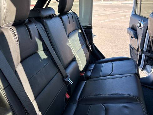 Used 2022 Jeep Wrangler Unlimited Sahara w/ Cold Weather Group image 15