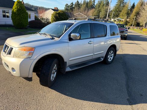 Used 2012 Nissan Armada SV image 4