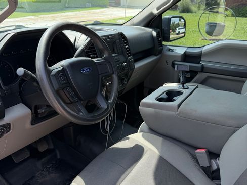 Used 2020 Ford F150 XL w/ Trailer Tow Package RWD image 11