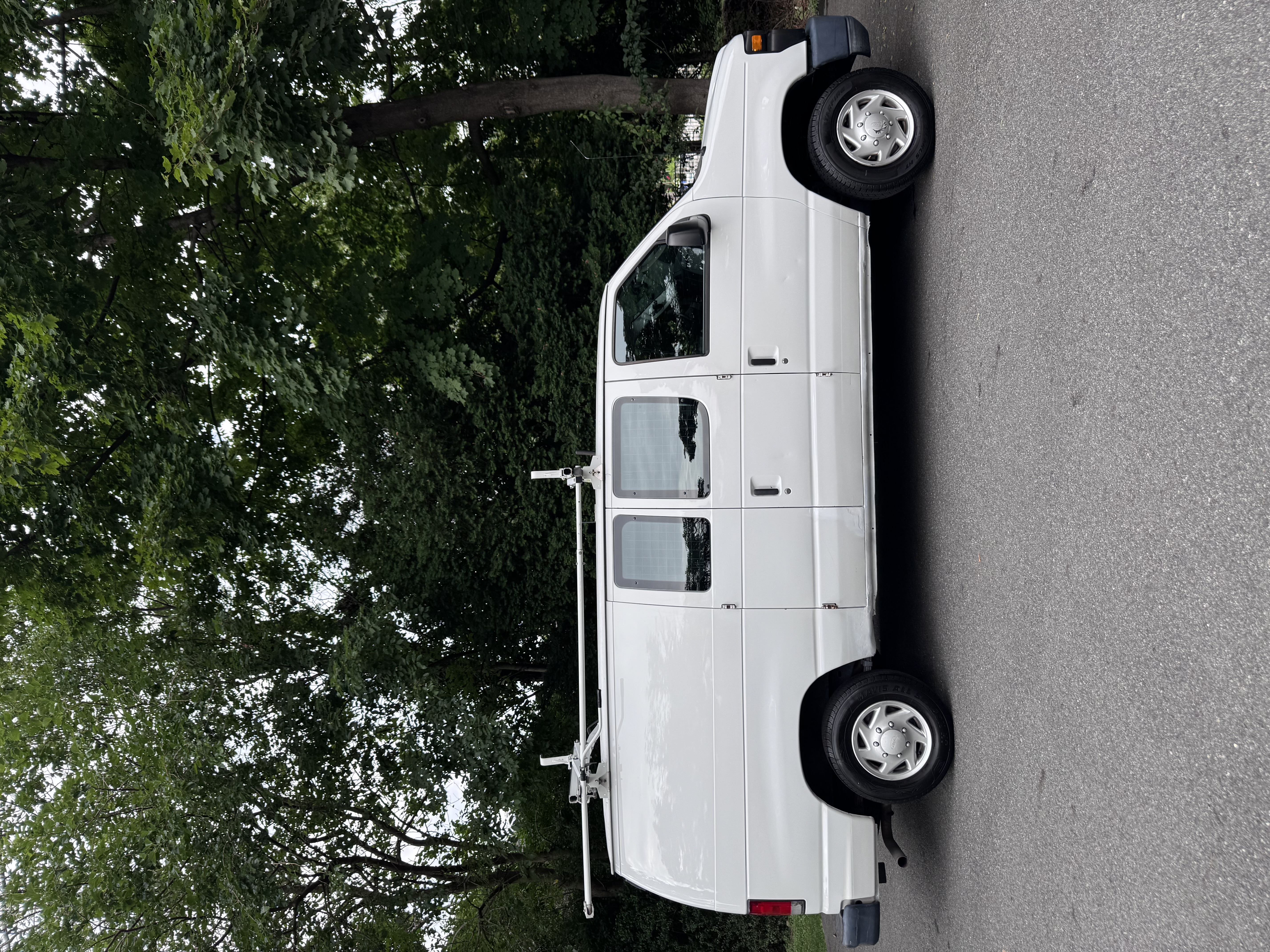 Used 2012 Ford E-150 and Econoline 150 w/ PWR Group RWD image 2