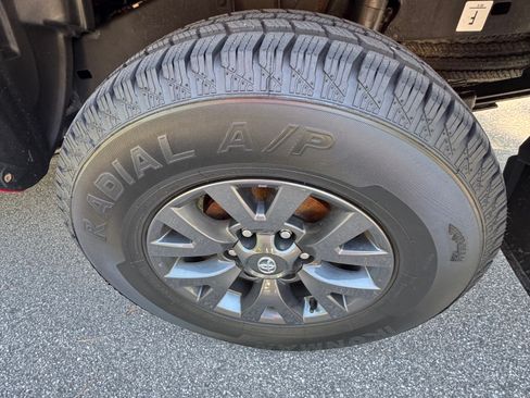 Used 2023 Toyota Tacoma SR5 AWD/4WD image 17