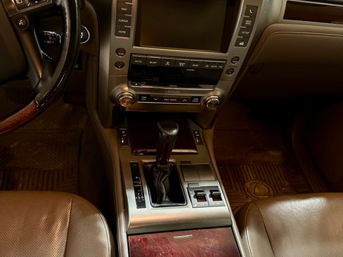 Used 2017 Lexus GX 460 image 13