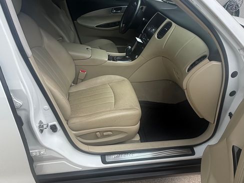 Used 2017 INFINITI QX50 2WD image 6