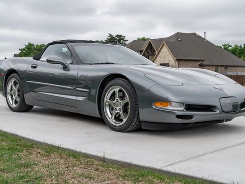Used 2003 Chevrolet Corvette Convertible w/ Preferred Equipment Group1 image 14