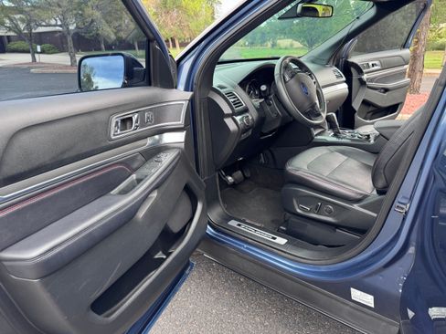 Used 2018 Ford Explorer Sport w/ Equipment Group 401A AWD/4WD image 12