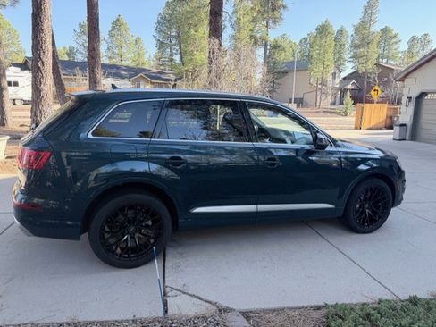 Used 2019 Audi Q7 3.0T Prestige w/ Prestige Package image 1