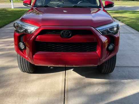 Used 2017 Toyota 4Runner SR5 Premium AWD/4WD image 1