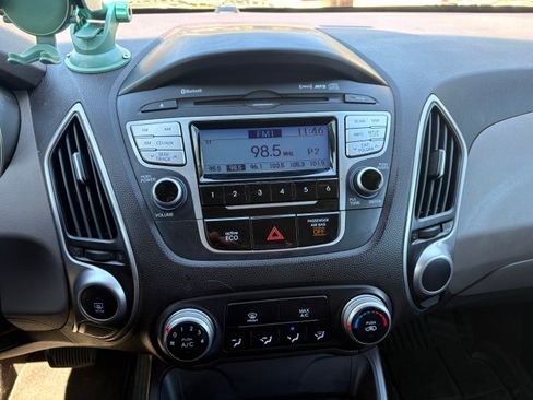 Used 2012 Hyundai Tucson GLS image 6