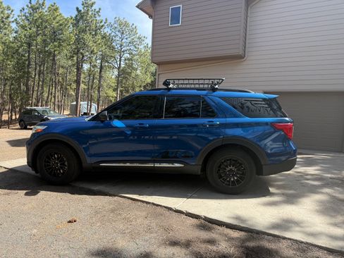 Used 2020 Ford Explorer XLT w/ Equipment Group 202A image 1